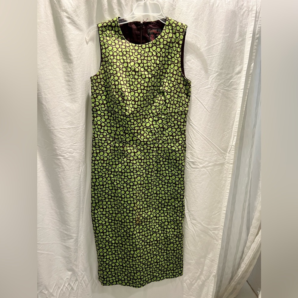 Cynthia Howie Sleeveless Lined Classic Sheath Dress Circles Green & Brown